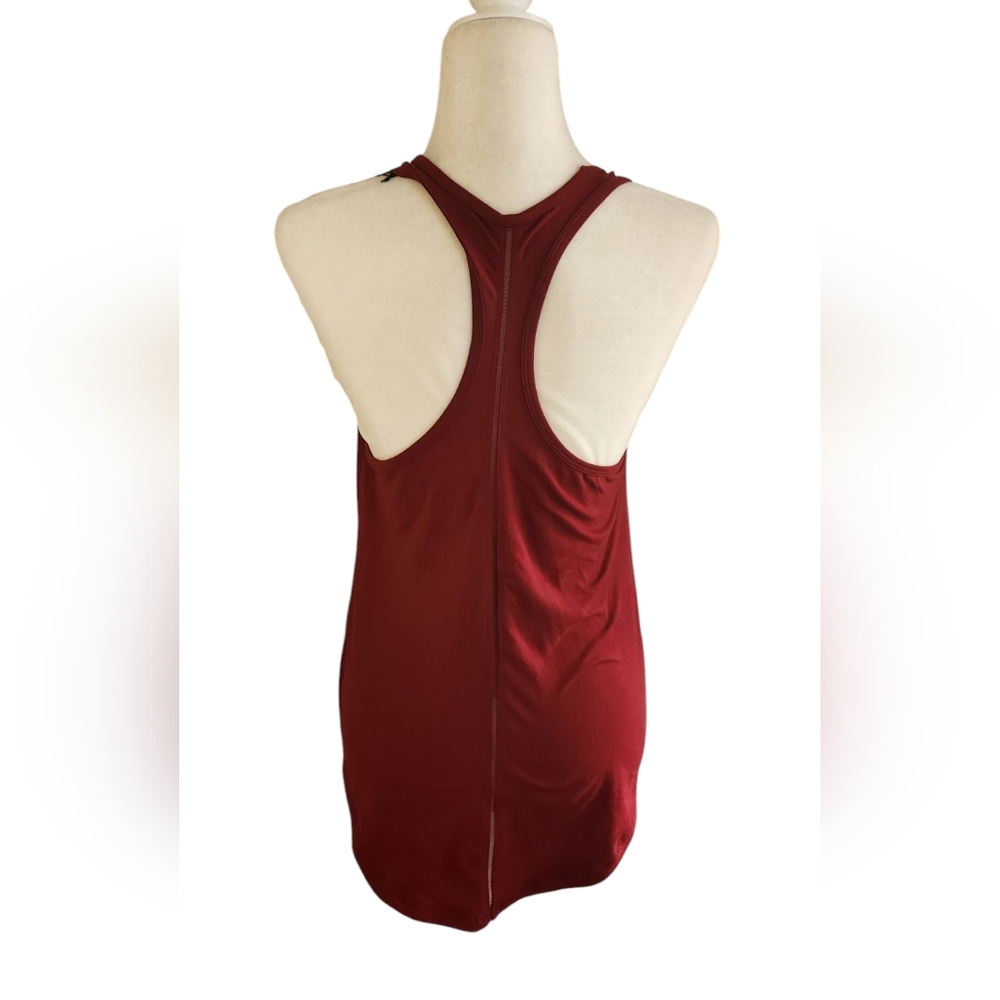 Zyia Effortless Long Tank Top. Cranberry Color. NWT. Size M - Picture 3 of 9